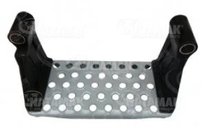 FOOT STEP , RH FOR MERCEDES