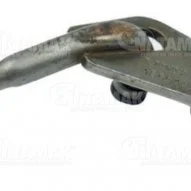 Q10 30 002 OIL NOZZLE FOR VOLVO