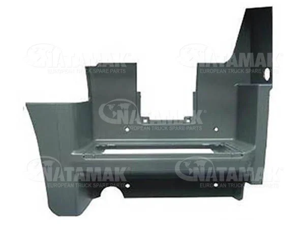 FOOT STEP RH FOR MERCEDES